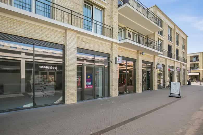 101m2 Winkelruimte te Huur Apeldoorn Winkelcentrum Anklaar