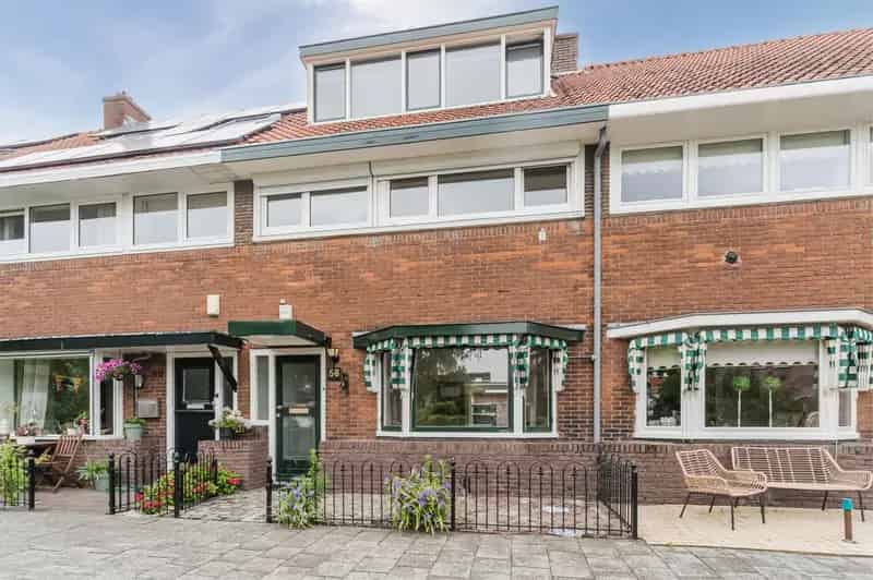 Jaren 30 Familiewoning Hilversum 5 Slaapkamers Speeltuin
