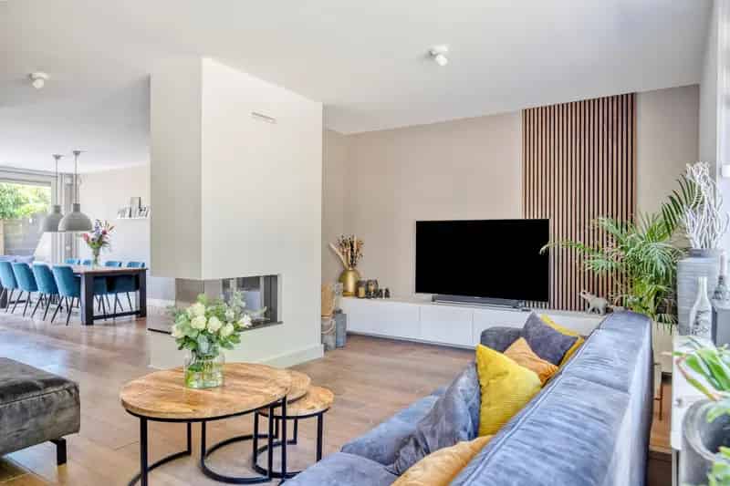 Tweekapper Nederhoven: Ruime gezinswoning met moderne keuken en garage