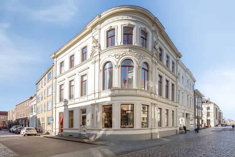 Winkelruimte Zutphen 138m²  Monumentale Pand Marktlocatie