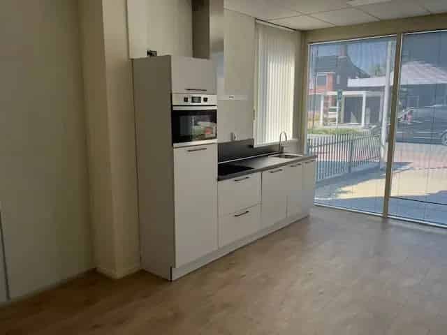 Bedrijfshal te Huur Surhuisterveen 300m2