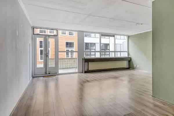Starterswoning Spijkenisse Centrum Zonneterras Ruime Kamers