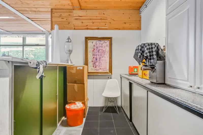 Vrijstaande woning met bedrijfsruimte Den Helder