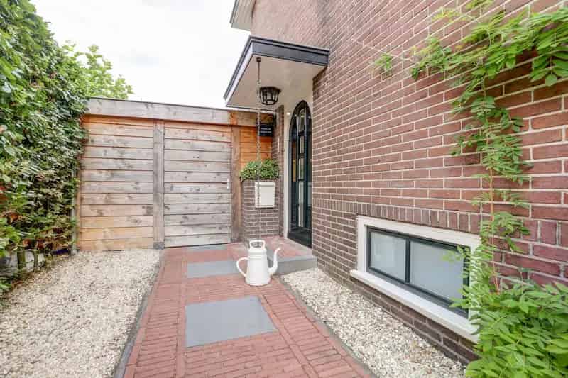 Huis te koop Baarn: Karakteristieke woning met moderne update