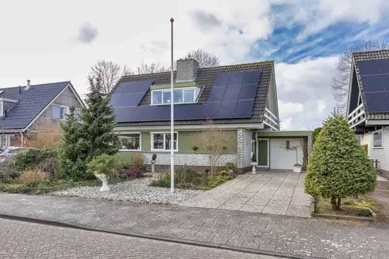 Vrijstaande woning Leeuwardervaart 3 slaapkamers grote tuin