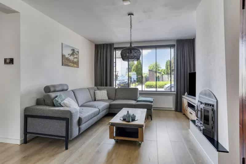 Huis te koop Bavel: Instapklare gezinswoning met warmtepomp en zonnepanelen