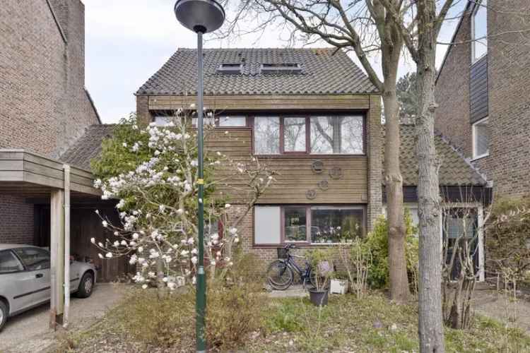 Royale geschakelde woning te koop in Heiloo