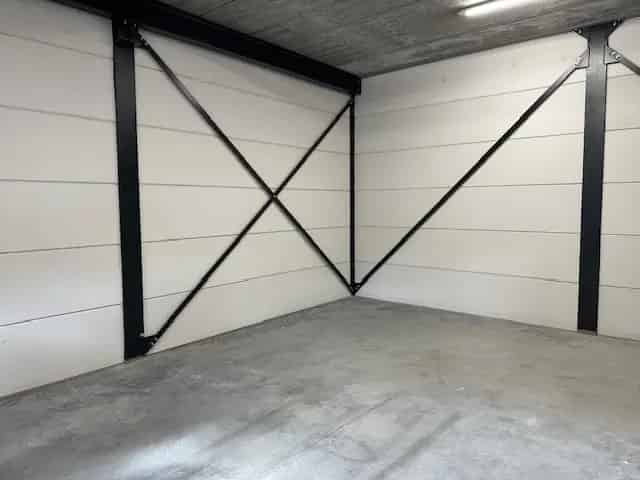 Bedrijfshal te Huur Zoetermeer Industrieweg 1-35