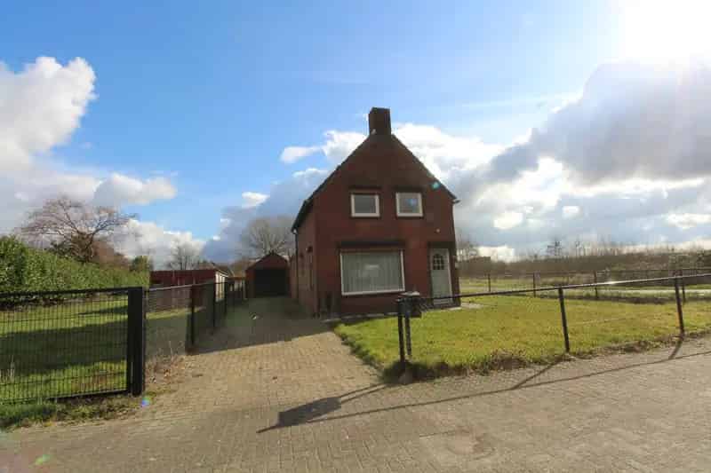 Vrijstaande woning te koop St Willebrord
