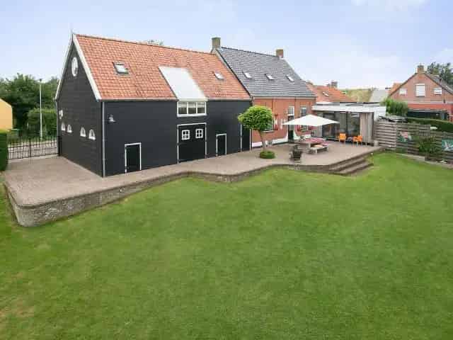 Halfvrijstaande woning Ossenisse - Uitzicht Schelde - 6 Zonnepanelen
