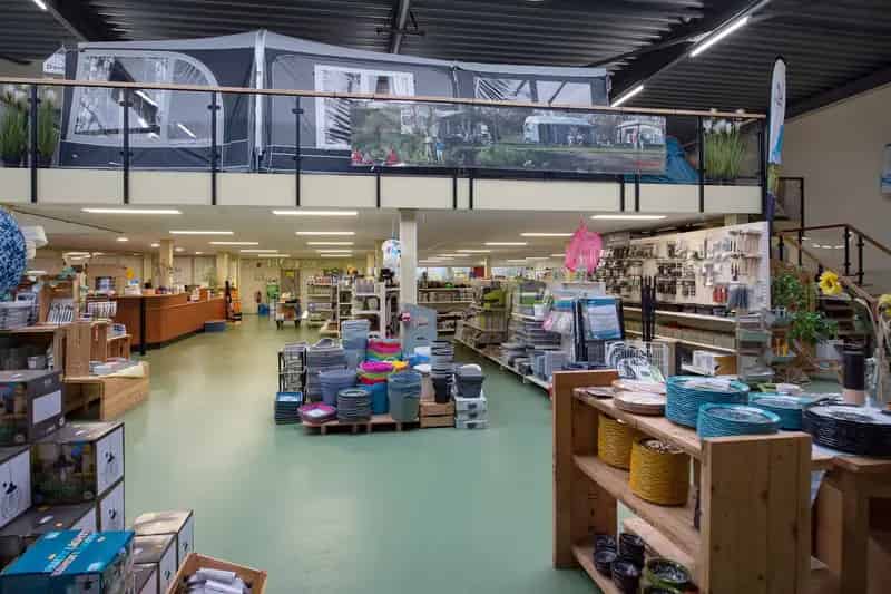 Bedrijfshal Assen 5000m2 te koop Showroom Werkplaats Kantoor Winkel