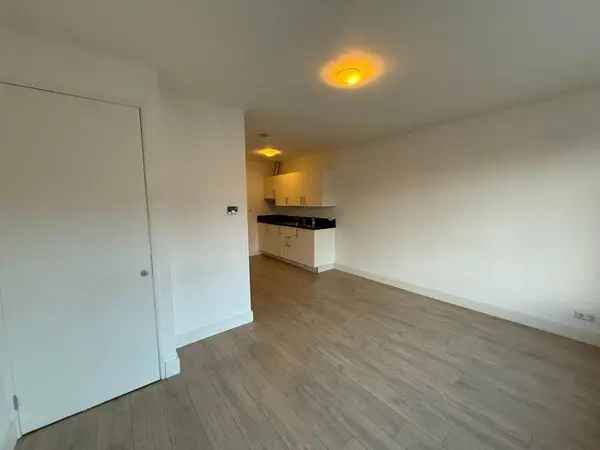 Ruim appartement 102m2 Rotterdam Tarwewijk Nabij Centrum Zuidplein