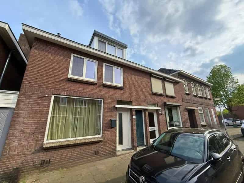 Ruime woning 102m2 Eindhoven Gestel Nabij voorzieningen