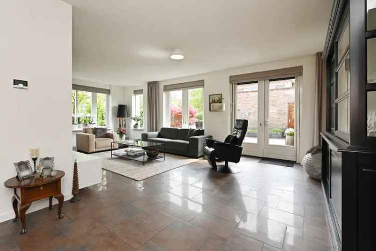 Huis te koop: Laan van 's-Gravenhout 30 2631 WS Nootdorp 