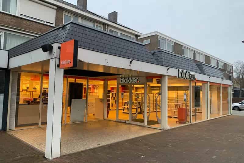 Winkelruimte te huur Rozenburg Centrum 553m²