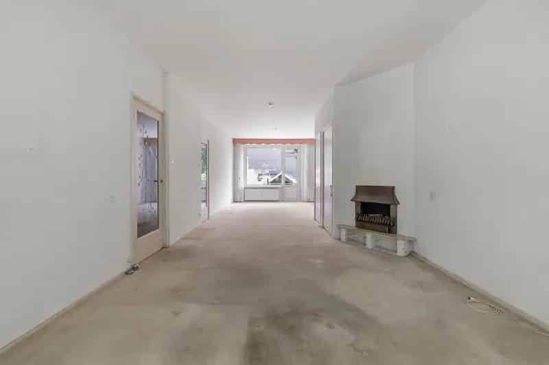 Ruime 5 Kamer Parterrewoning te Koop Bezuidenhout
