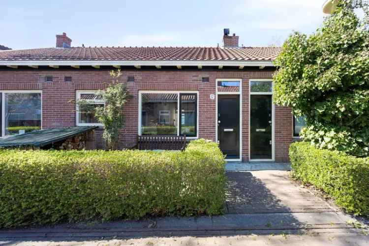 Monumentale Tussenwoning Vogelbuurt Amsterdam 37m2