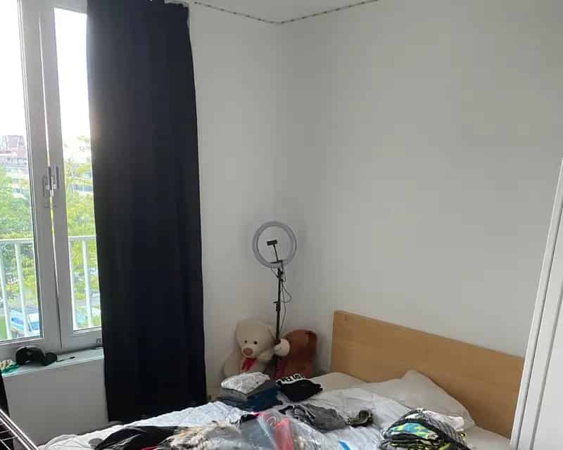Kamer te huur 11m2 Gemeubileerd Nabij Winkels