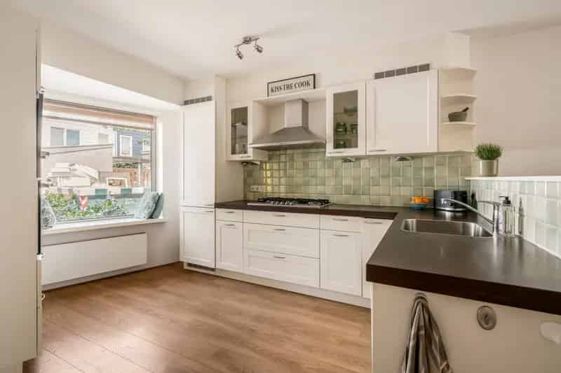 Lichte gezinswoning Nieuw Sloten 3 slaapkamers tuin