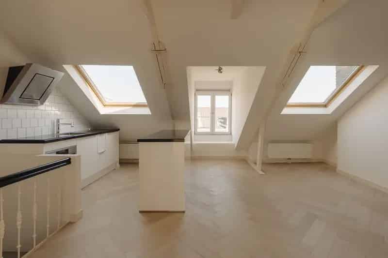 Amsterdam Oost Dapperbuurt: Lichtrijk Bovenhuis 52m2 2 Slaapkamers