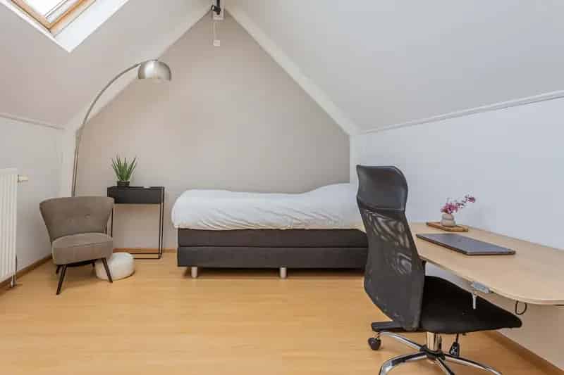 Moderne Hoekwoning Vlinderbuurt 4 slaapkamers Royale Tuin