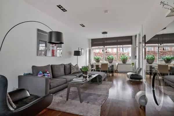 Familiehuis Hillegersberg 4 slaapkamers 2 badkamers Grote tuin