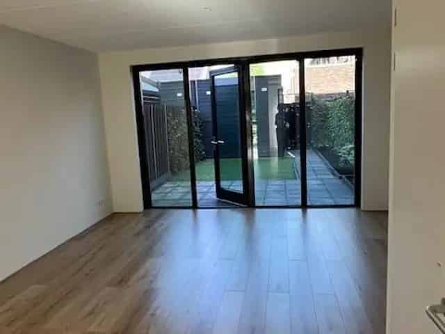 ARNHEM: Ruime 4-Slaapkamerwoning met Tuin