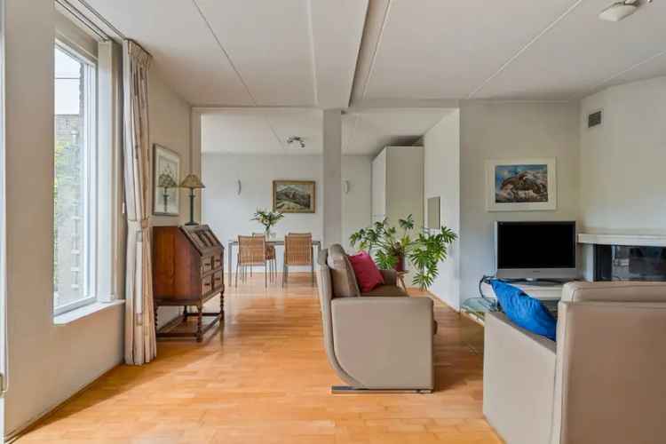 Huis te koop Monnickendam: Ruime 2-onder-1-kapwoning met 3 (5) slaapkamers
