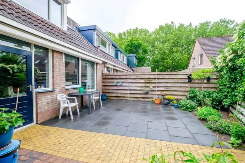 Ruime Hoekwoning Kampen - Slaapkamer en Badkamer Begane Grond