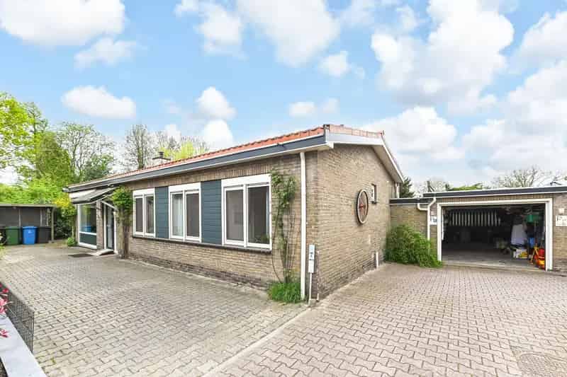 Gelijkvloerse Bungalow te koop Pijnacker