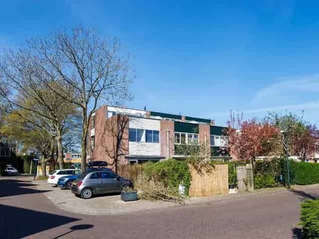 Ruime Hoekwoning Leiden Merenwijk Kindvriendelijk