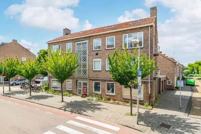 Diemen Maisonnette 81m2 2 Balkons Eigen Grond Nabij Amsterdam
