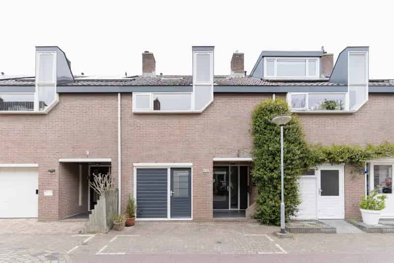 Ruime Familiewoning 4 slaapkamers Sterrenburg III