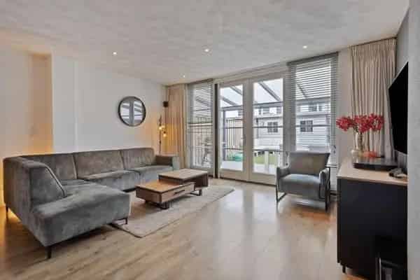 Moderne Tussenwoning Uden-Zuid 3 Slaapkamers Tuin Overkapping