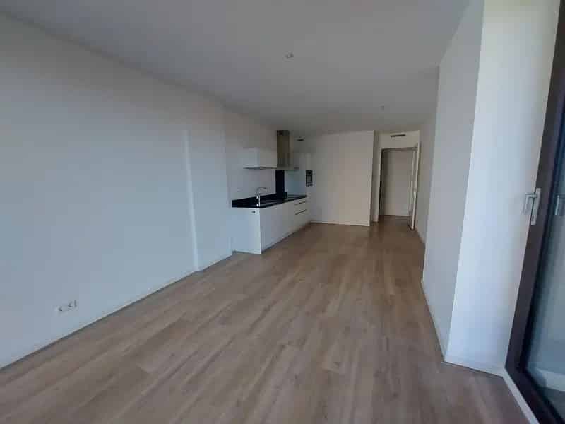 Lichtrijk 2-kamerappartement Rijswijk: Balkon en Berging