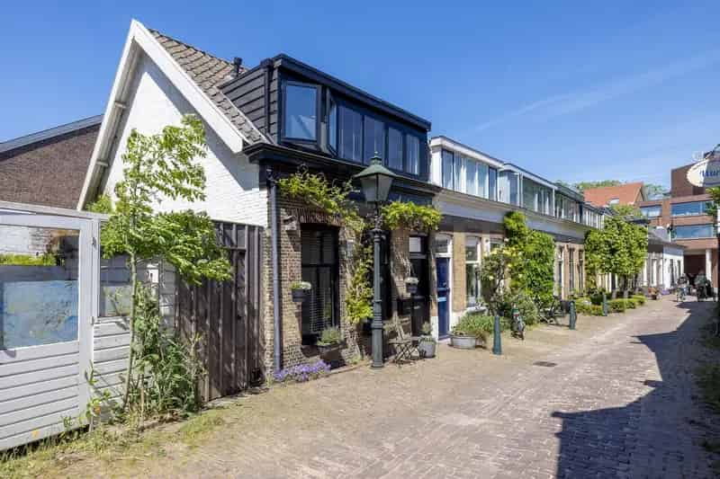 Huis te koop Rotterdam Hillegersberg: 3 slaapkamers, moderne keuken, tuin