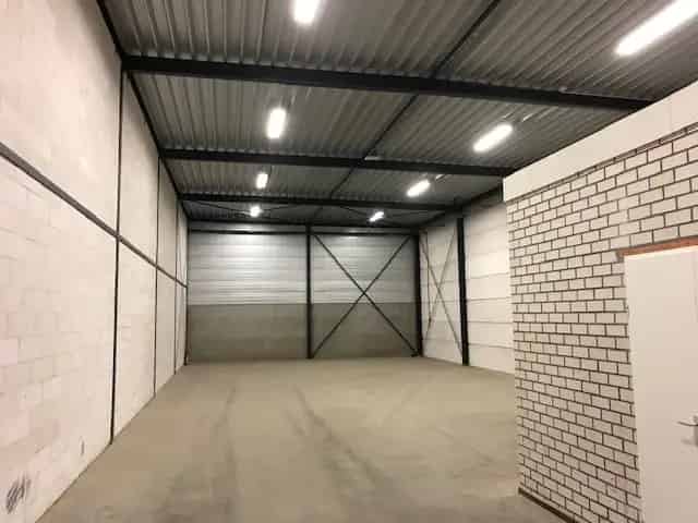 Bedrijfshal te huur Weert 200m² Kantoor 40m²