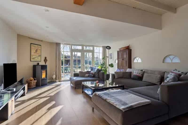 Vrijstaande woning Rhenen Centrum 5 slaapkamers royale tuin