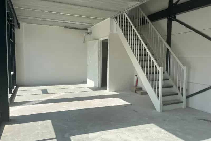 Bedrijfshal Enschede te huur Binnenhaven 180m²