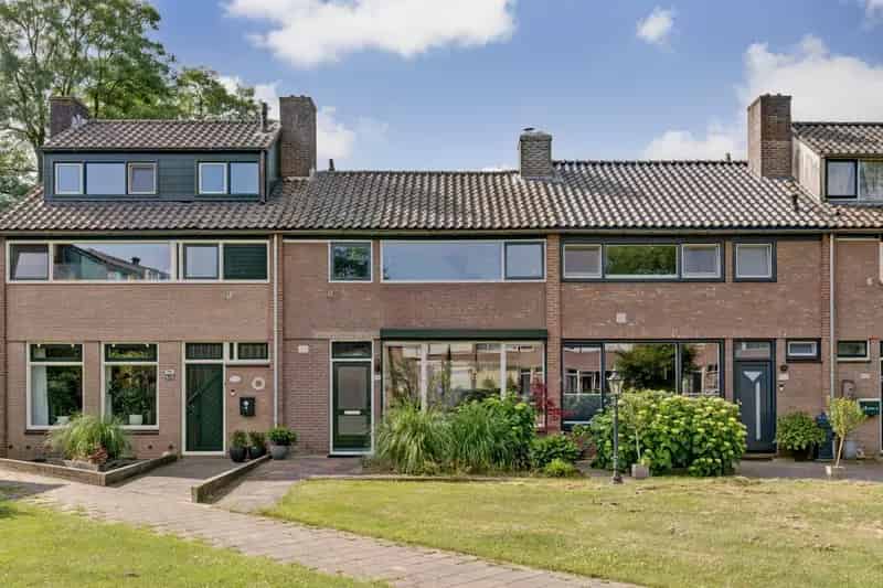 Moderne Tussenwoning te Dieren 3 slaapkamers Tuin Vloerverwarming