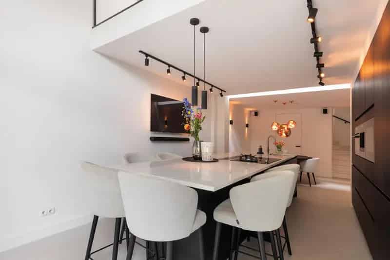 Luxe Loftwoning Piushaven 96m2 Geheel Gemoderniseerd
