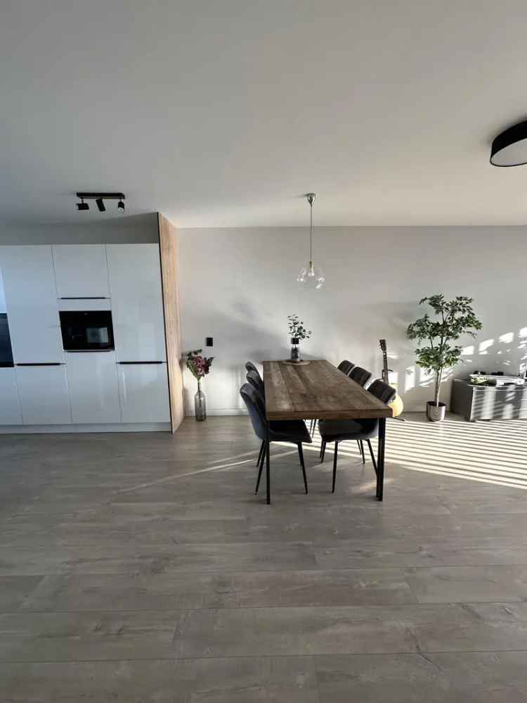 Modern Appartement Diemen Nabij Station Amsterdam