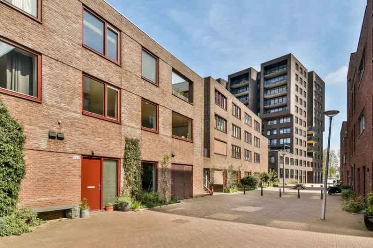 Huis te koop Rotterdam Lloydkwartier 3 slaapkamers A++