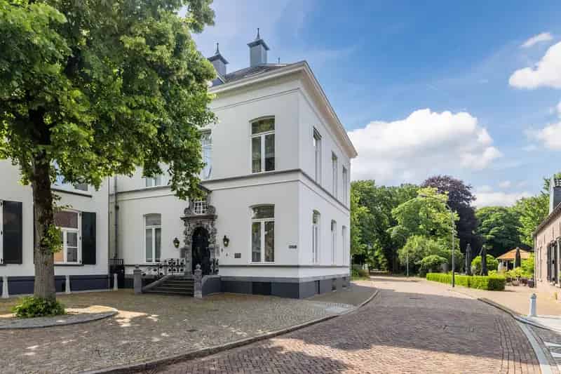 Luxe Penthouse te Oosterhout Nabij Stadspark