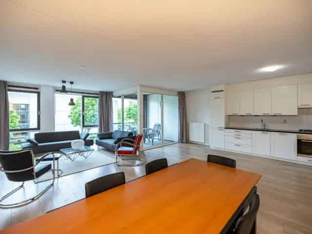 Ruim appartement 2 slaapkamers Abcoude nabij station