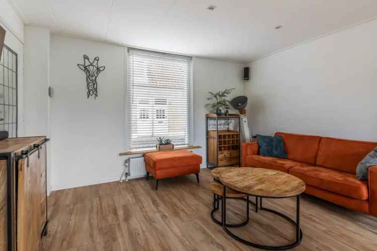 Huis te koop: Pastoriedijk 407 3195 HE Pernis Rotterdam 