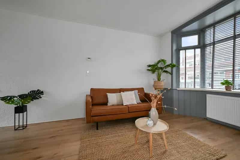 Huis te koop Wormerveer: Gezinswoning met tuin en bergvliering