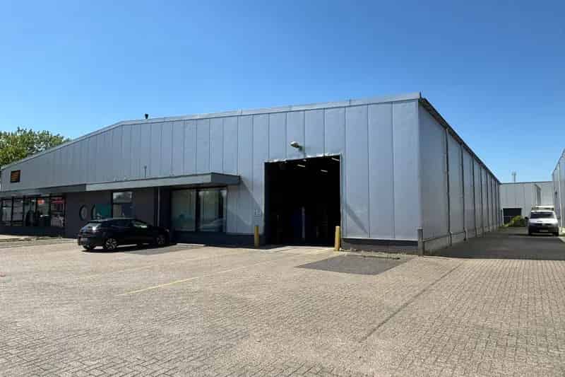 Bedrijfshal te Huur Nijverdal 816m²