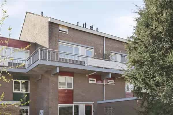 Maisonnette te huur De Grote Waal: 2 slaapkamers, balkon, nabij centrum Hoorn