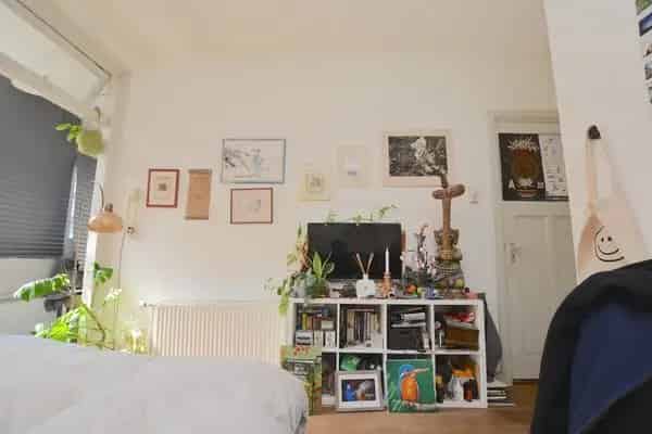 Ruime Kamer Floresplein Eigen Keuken Douche
